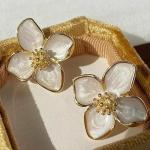 "XINYI Hibiscus Flower Stud Earrings