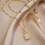Elegant Tulip Pink Crystal Pendant Necklace