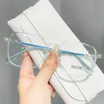 New Color Fashion Myopia Glasses – Square Transparent Eyeglasses for Men and Women, Retro Optical Prescription Frames.