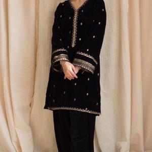 “Wrapped in black, crowned with confidence.” Black Gota Kinari Dress