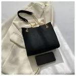 "Fashion Felt Shoulder Bag: Women's crescent saddle design, armpit handbag with advanced texture."
