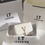 Embroidered Women's Crossbody Bag, Luxury Handbag with Sequined Tassels, Small Purse for Parties.