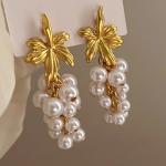 French Vintage Pearl Grape Tassel Earrings – Creative Luxury Fruit Design for Women, Elegant Fairy Style Jewelry.
