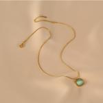 High-Quality Stainless Steel Chain, Light Green Stone, Gold Color Necklace, Luxury Jewelry for Women.