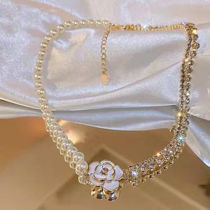 Fashion Camellia Pearl Zircon Necklace – Elegant Light Luxury Design for Women, Perfect Wedding or Party Gift.