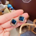 "S925 Silver Needle Green Crystal Geometric Earrings – Fashionable Rhinestone Design for Women"