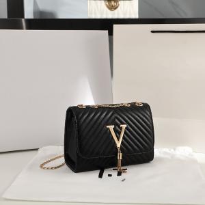 Embroidered Women's Crossbody Bag, Luxury Handbag with Sequined Tassels, Small Purse for Parties.
